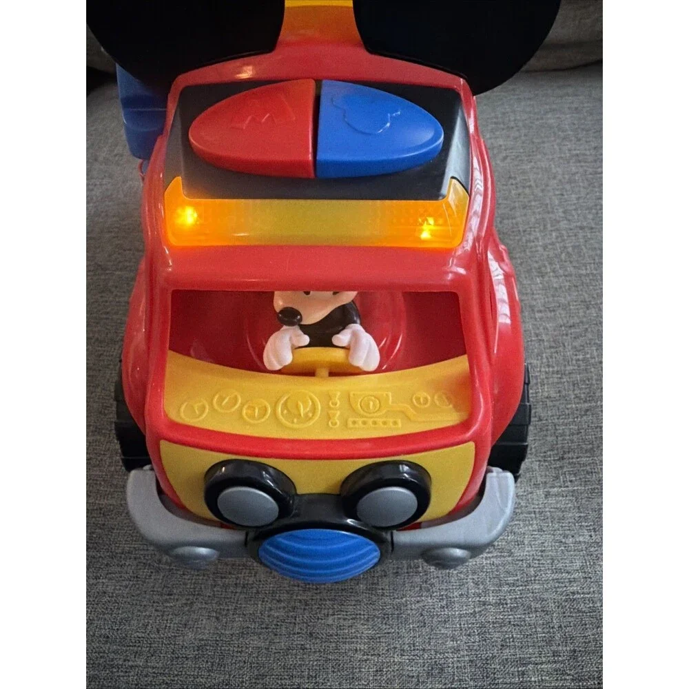Interactive Wacky Wheeler Mickey Mouse Talking Rolling Light Up Dump Truck